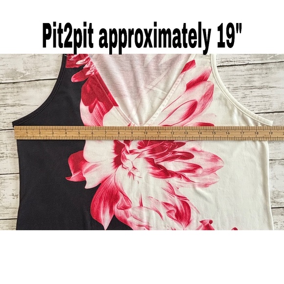 Women’s Floral Print Ring V-Neck Tank Top (Size L) - Picture 9 of 10